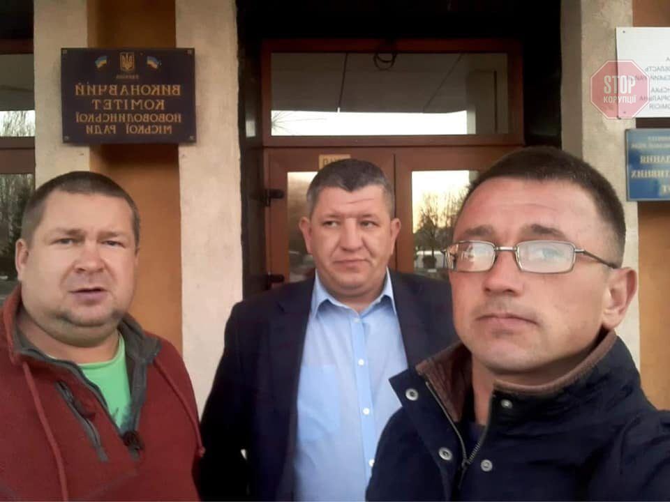  Львівський стопкорівець на запрошення колег з Нововолинська провів моніторинг рівня відкритості місцевої влади Фото: СтопКор