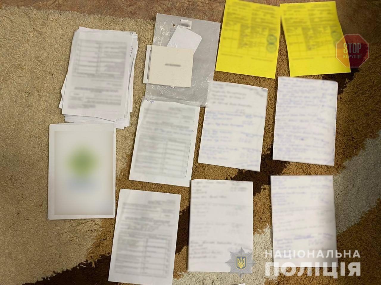  Поліція Одеси викрила схему підроблення ковід-сертифікатів Фото: Нацполіція