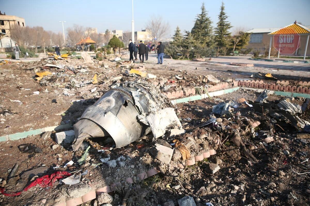  Авіакатастрофа в Ірані Фото: REUTERS