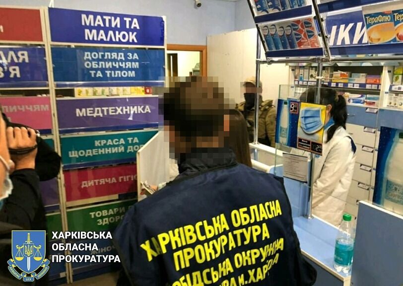 Без рецепта продавала ліки, які містять наркотики: фармацевту повідомлено про підозру (ФОТО)