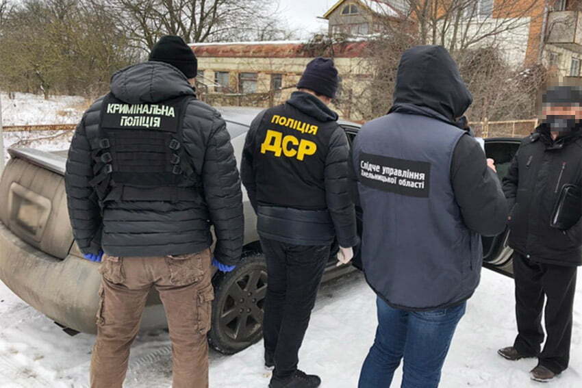 Правоохоронці Хмельниччини провели масштабну спецоперацію з викриття міжрегіональної злочинної групи фальшивомонетників
