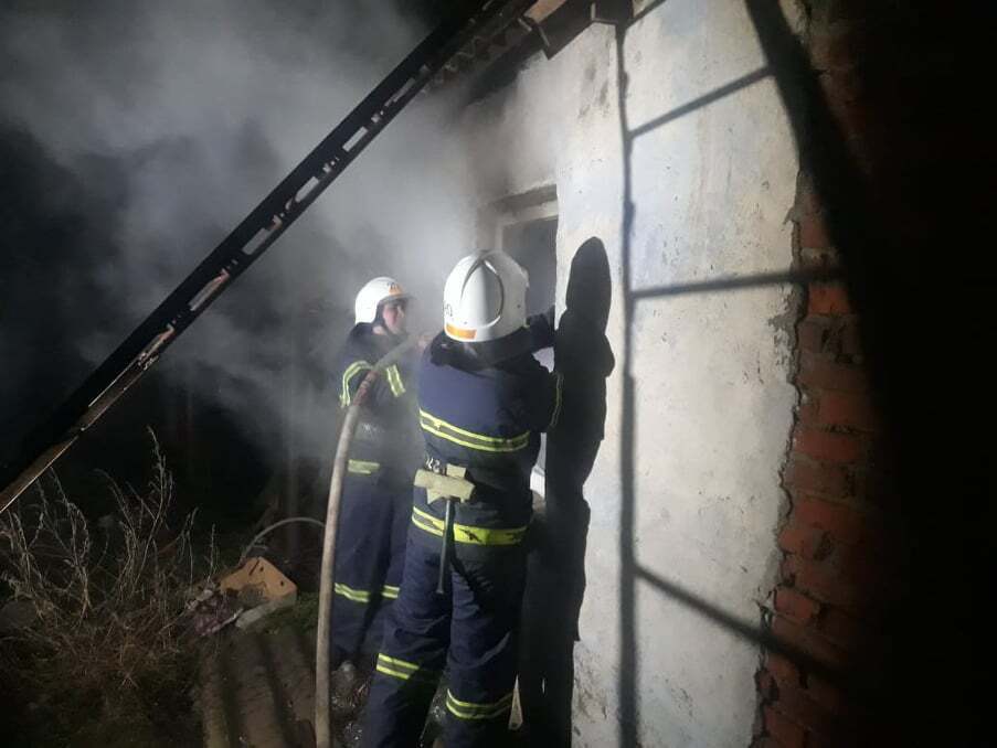 Миколаївська область: рятувальники ліквідували пожежу у житловому будинку