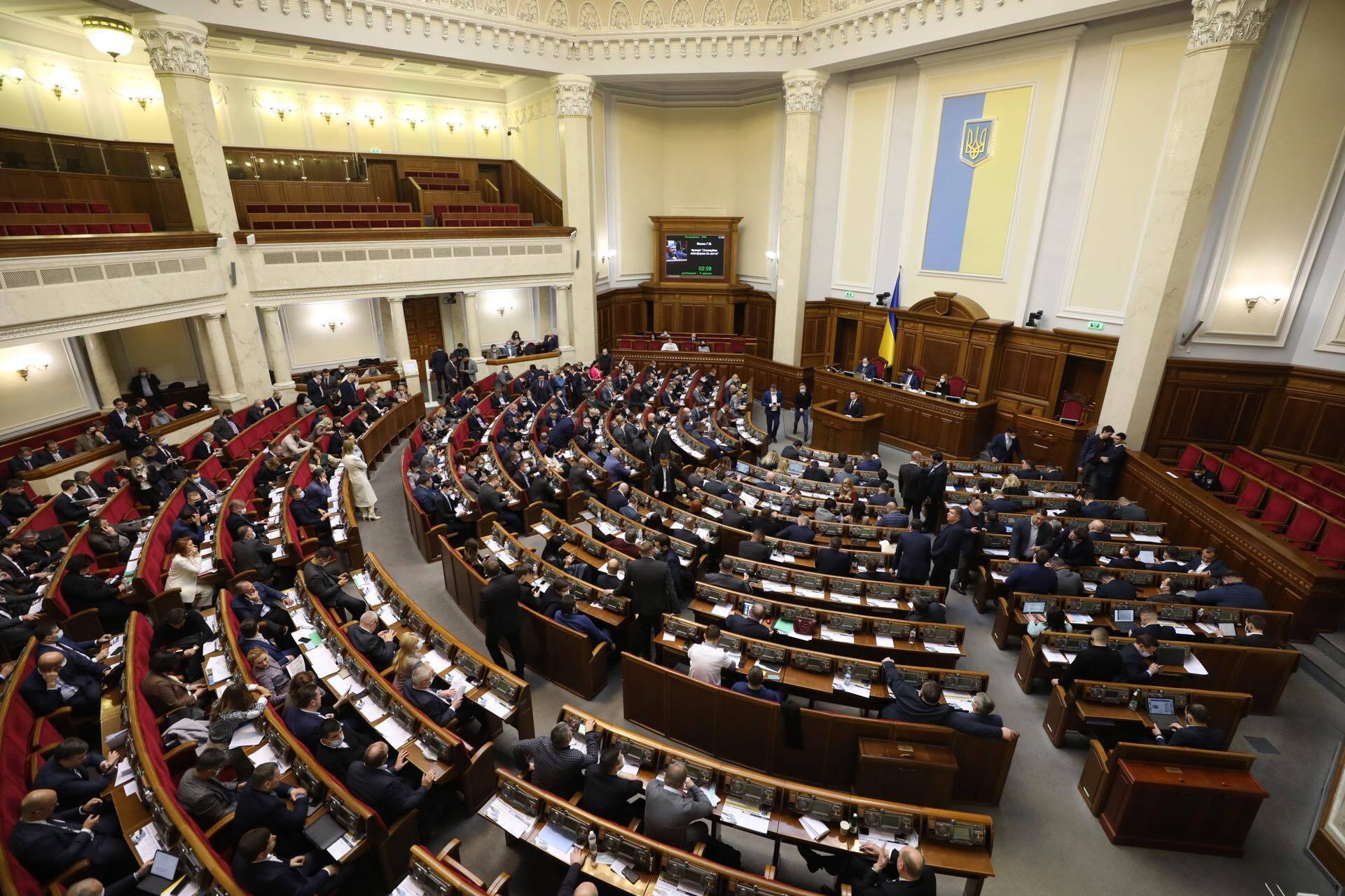 Верховна Рада підтримала проект закону щодо посилення відповідальності за порушення ПДР