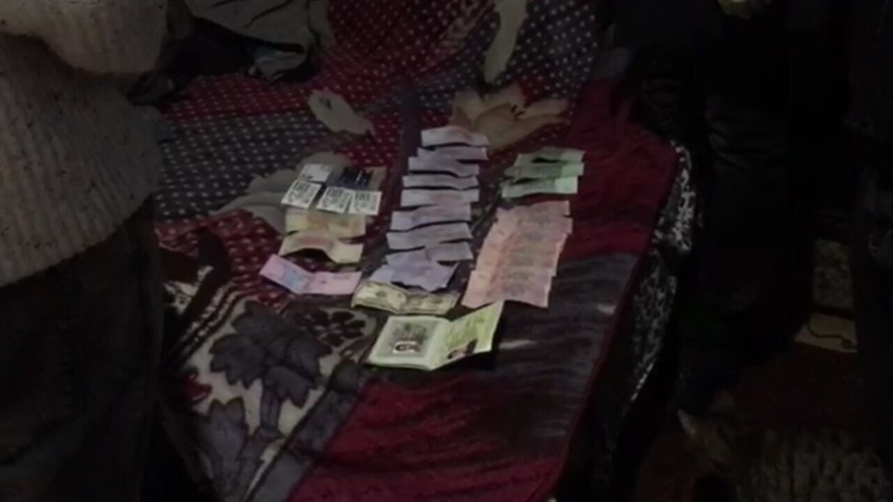 Поліцейські Одещини затримали двох чоловіків за розбійний напад на АЗС