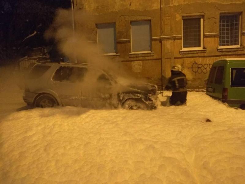 Вінницька область: ліквідовано пожежі двох автомобілів