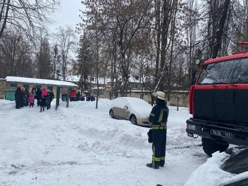 м. Київ: В наслідок пожежі в дитячому садочку евакуйовано 124 дитини
