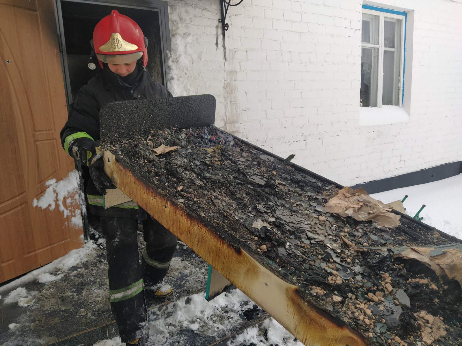Житомирська область: рятувальники ліквідували пожежу в дитячому садочку