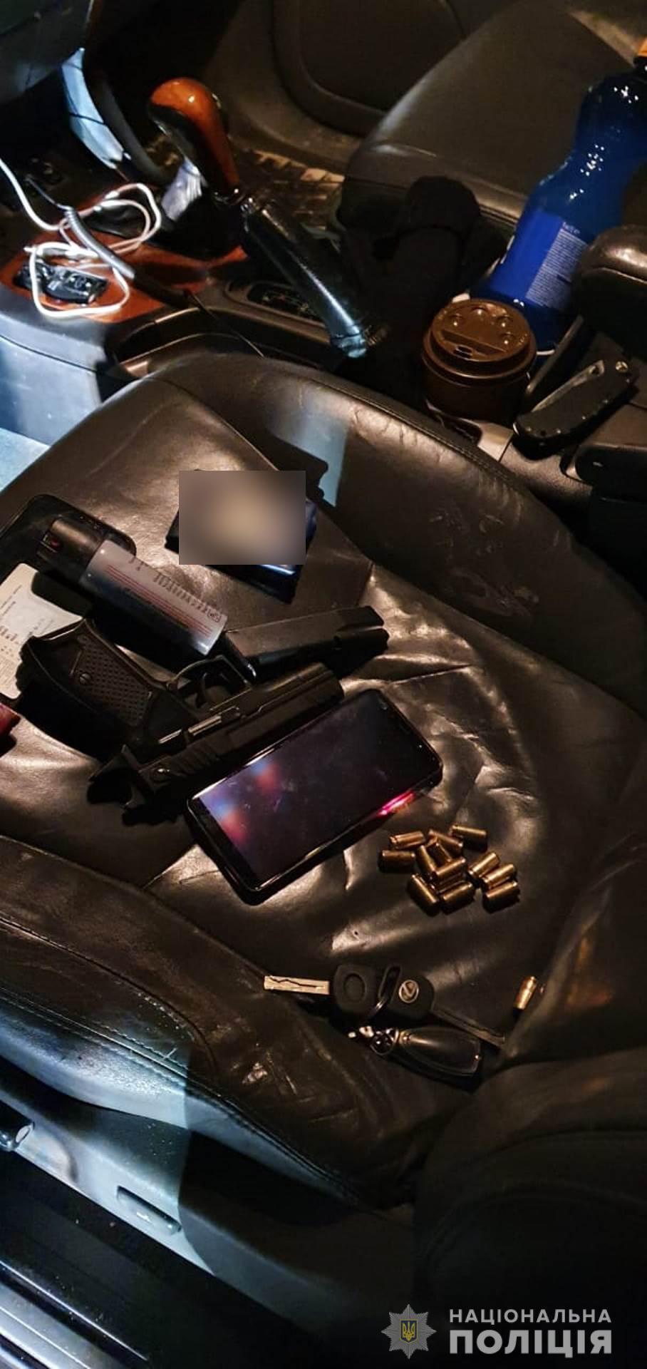 У Харкові поліцейські викрили групу осіб у сутенерстві