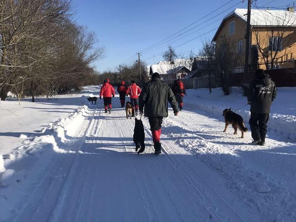 Івано-Франківська область: Рятувальники долучилися до пошуків зниклої жінки