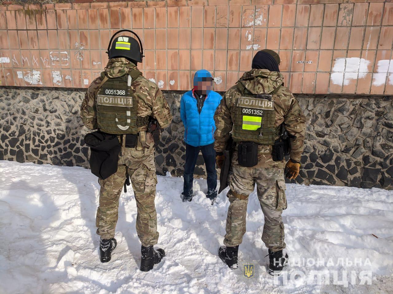 На Рівненщині поліцейські викрили організовану злочинну групу на збуті метамфетаміну