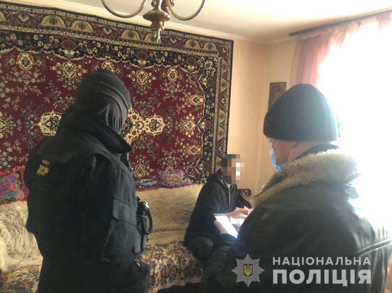 На Рівненщині поліцейські викрили організовану злочинну групу на збуті метамфетаміну