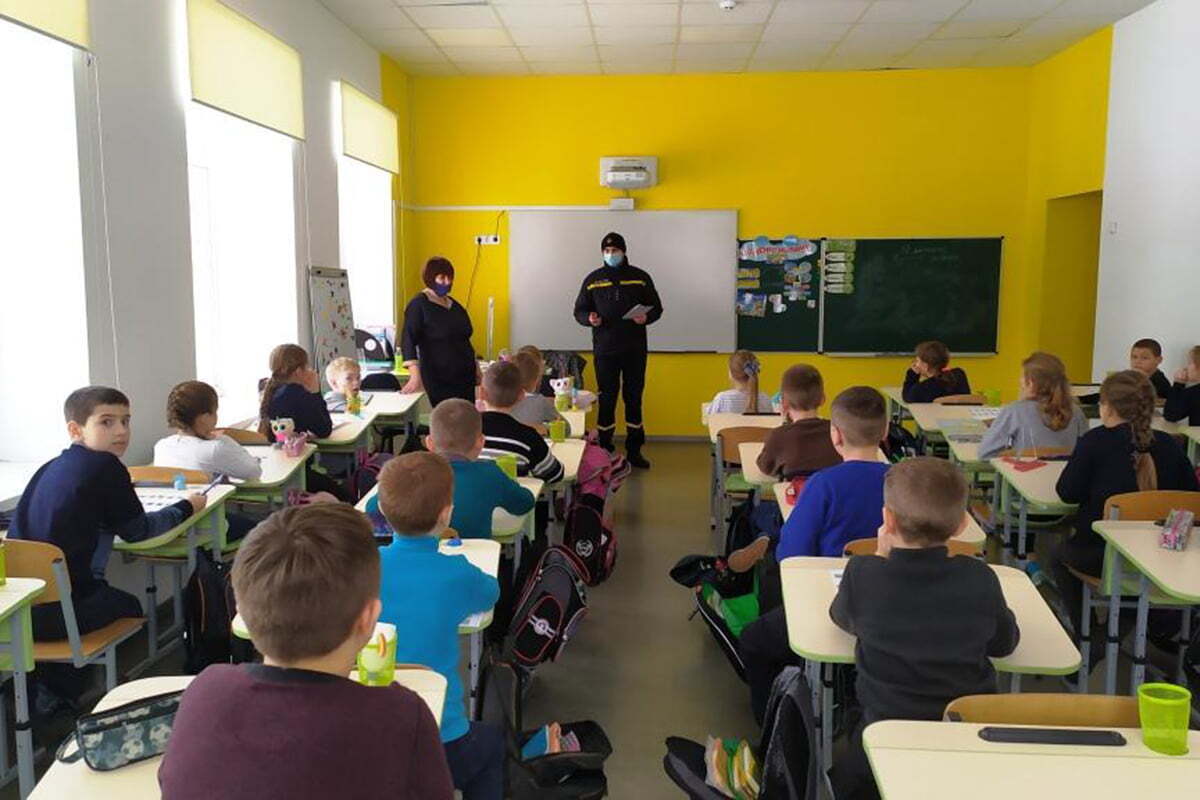 Дніпропетровська область: рятувальники розповіли правила безпеки життєдіяльності для підростаючого покоління