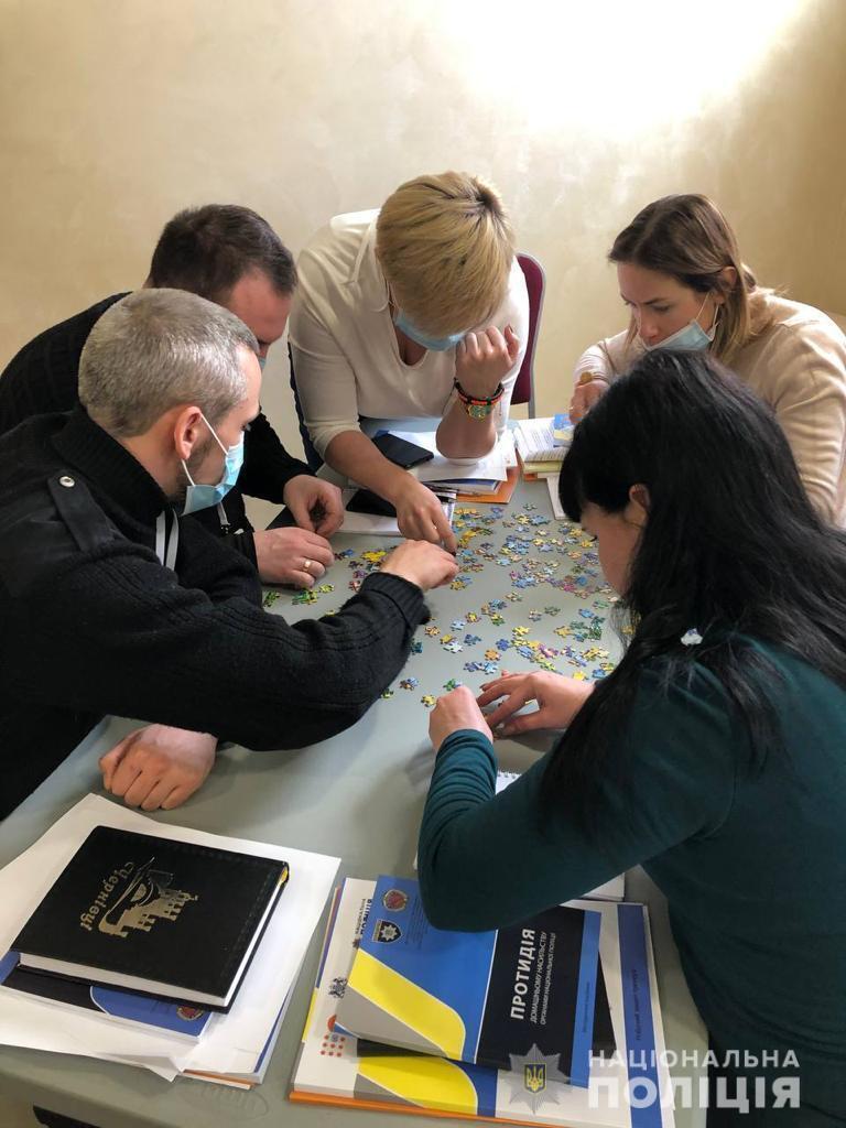 На Вінниччині поліцейські з 14 областей України пройшли тренінг з протидії домашньому насильству