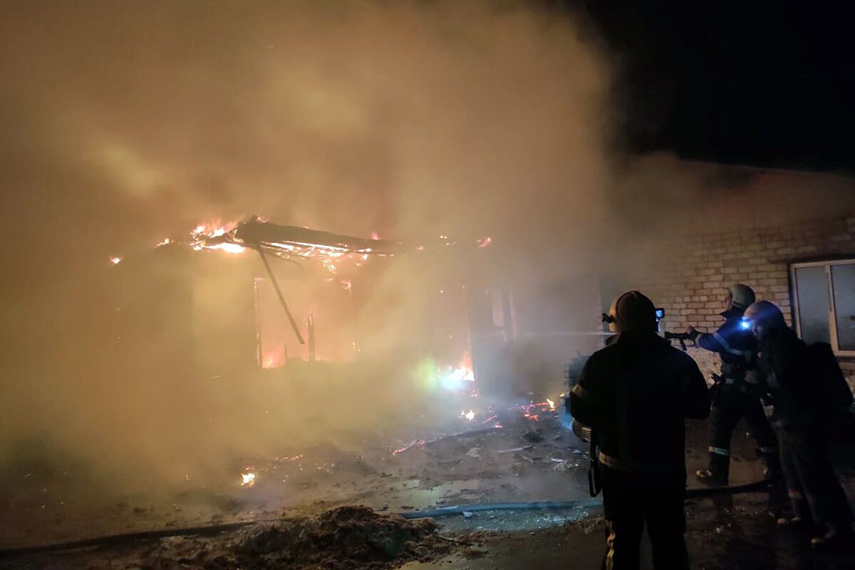 Дніпропетровська область: вогнеборці ліквідували пожежу в приватному домоволодінню