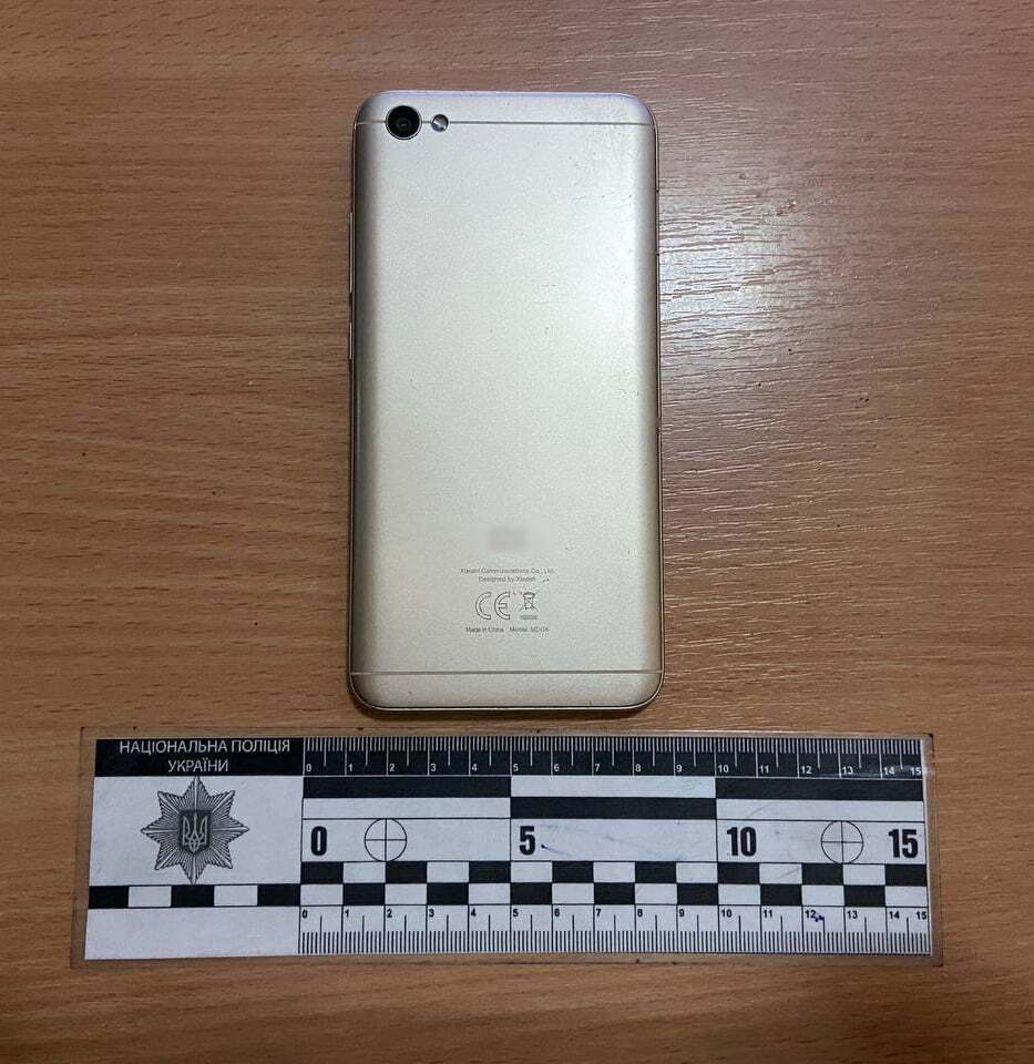 Поліцейські затримали 21-річну одеситку, яка в публічних місцях обкрадала жінок