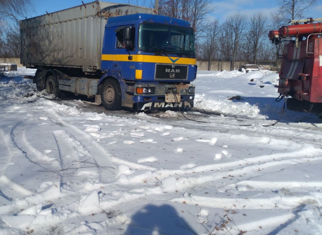 Упродовж доби бійці ДСНС Кіровоградщини надали допомогу водіям дев’яти транспортних засобів