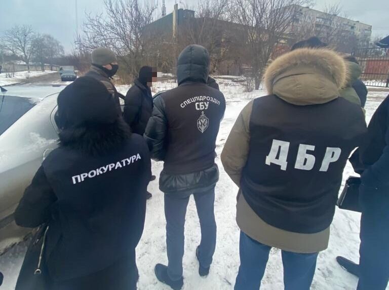 У справі про одержання 4 тис. доларів неправомірної вигоди новий підозрюваний — колишній начальник відділу поліції (ФОТО)