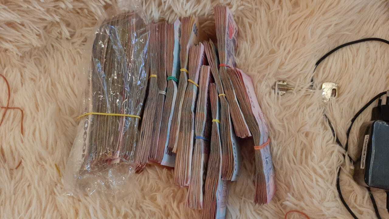 За організацію фіктивних медичних оглядів трьом особам повідомлено про підозру (ФОТО)