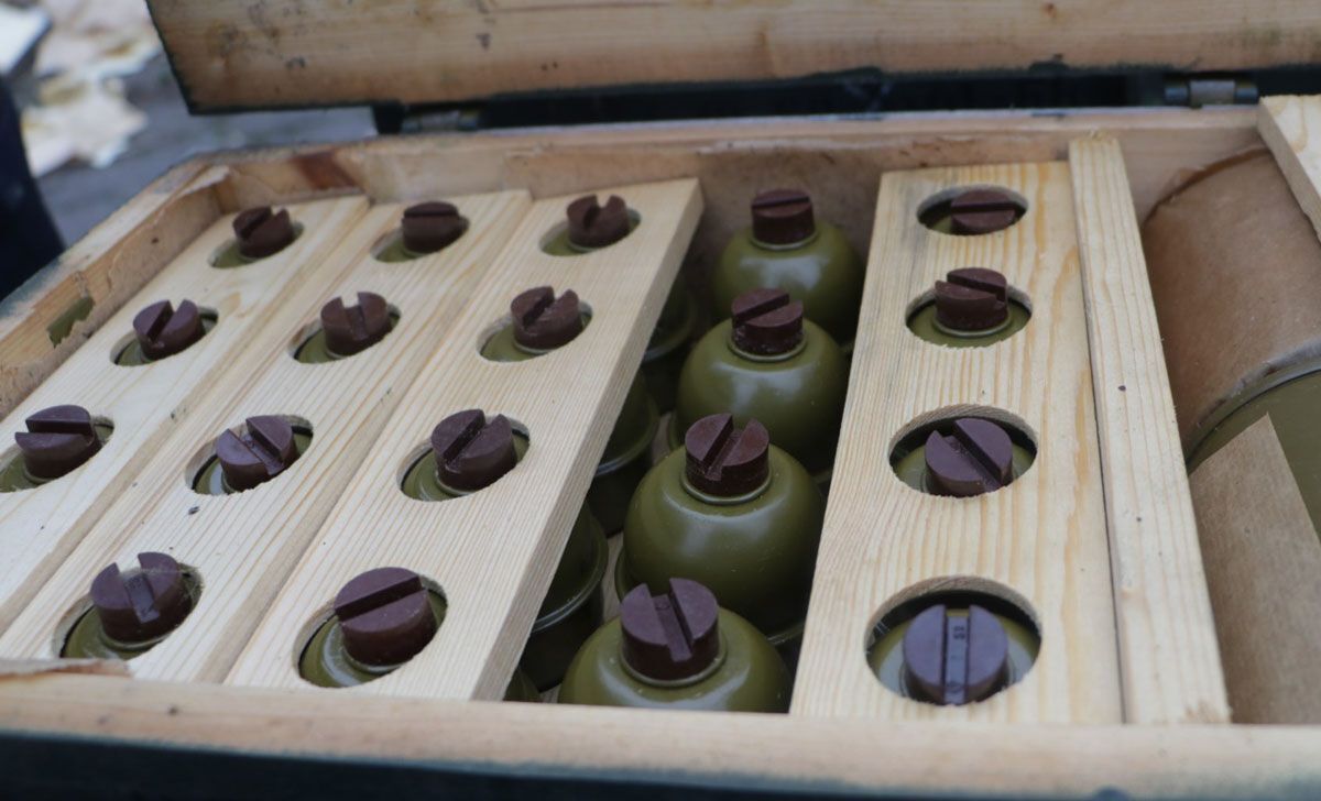 У Маріуполі правоохоронці вилучили великий схрон боєприпасів