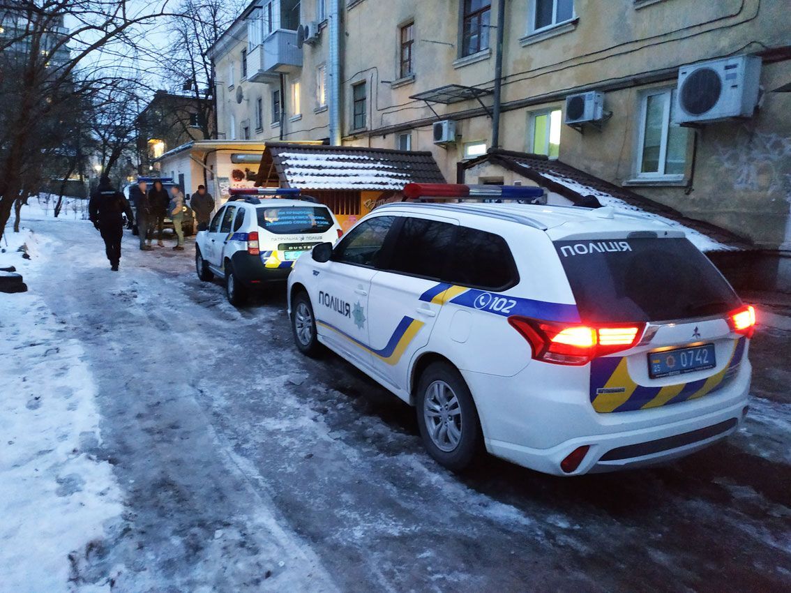 Поліцейські Чернігівщини припинили діяльність міжнародного шахрайського колл-центру