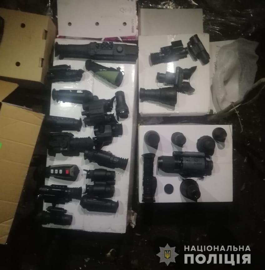 В Одесі поліцейські затримали чоловіка, який обікрав магазин оптичного обладнання більш ніж на мільйон гривень