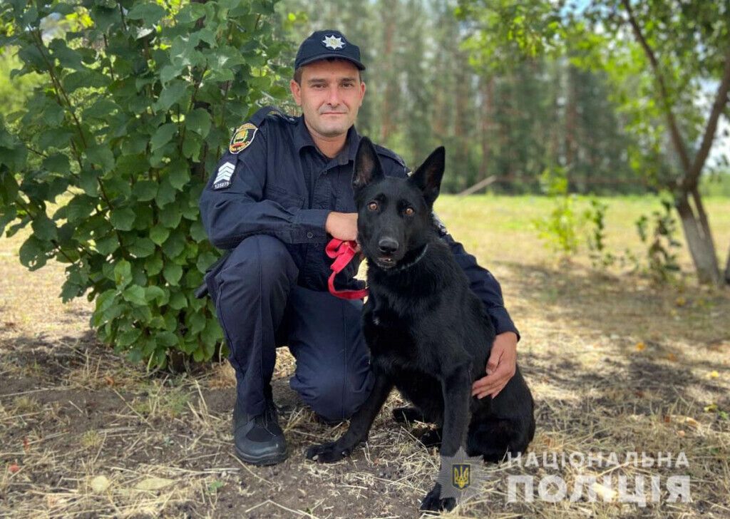 Чотири роки кінологічному центру: поліцейські та їхні чотирилапі помічники убезпечили Донеччину від майже 47 тисяч боєприпасів