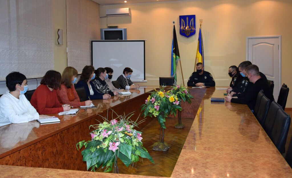 Взаємодіємо заради безпеки. Керівництво поліції Донеччини підписало меморандум з головами територіальних громад