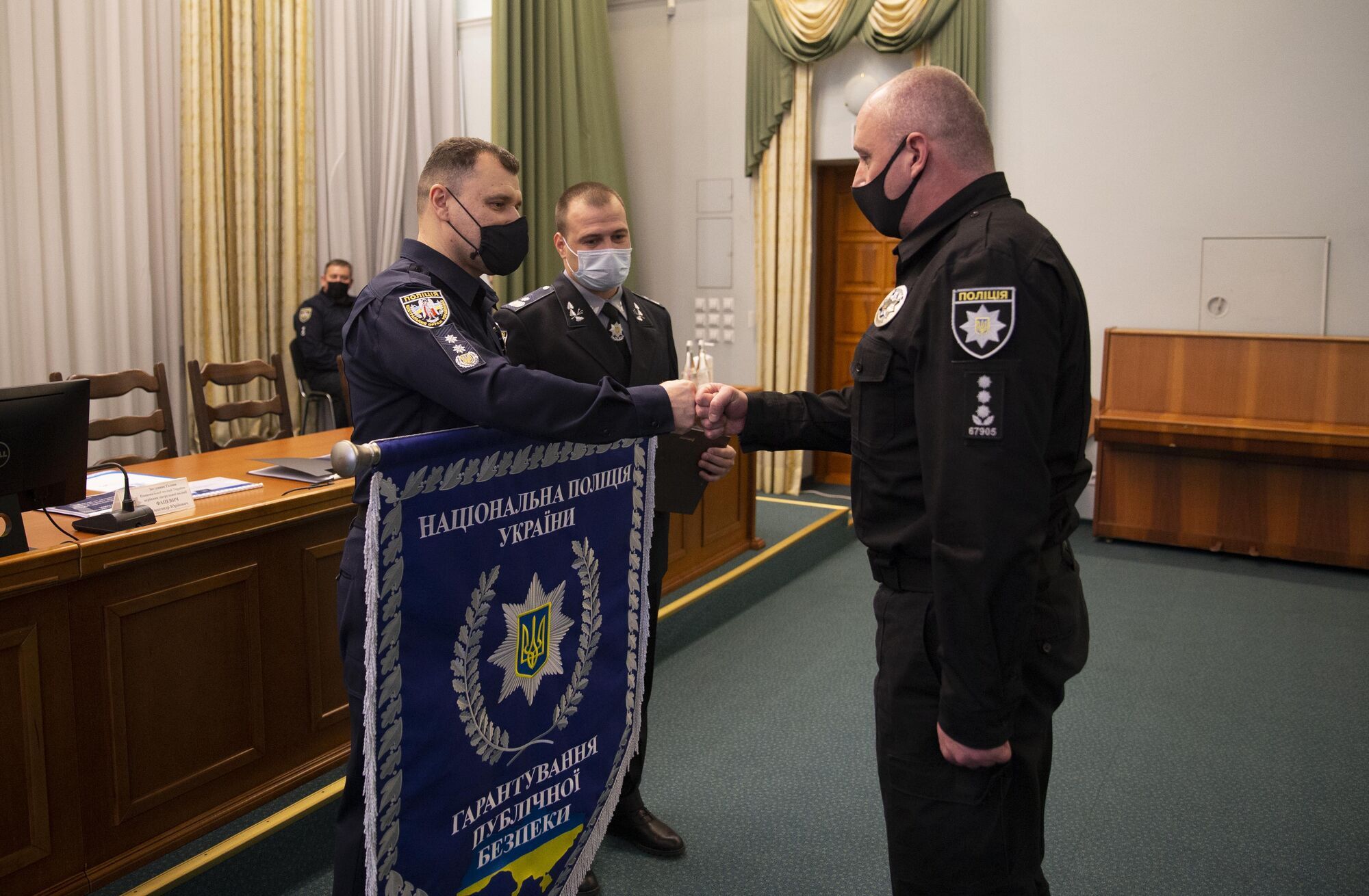 Голова Нацполіції нагородив  кращих співробітників  підрозділів превентивної діяльності