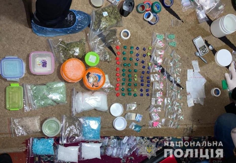 У Сумах поліція затримала чоловіка за збут наркотиків