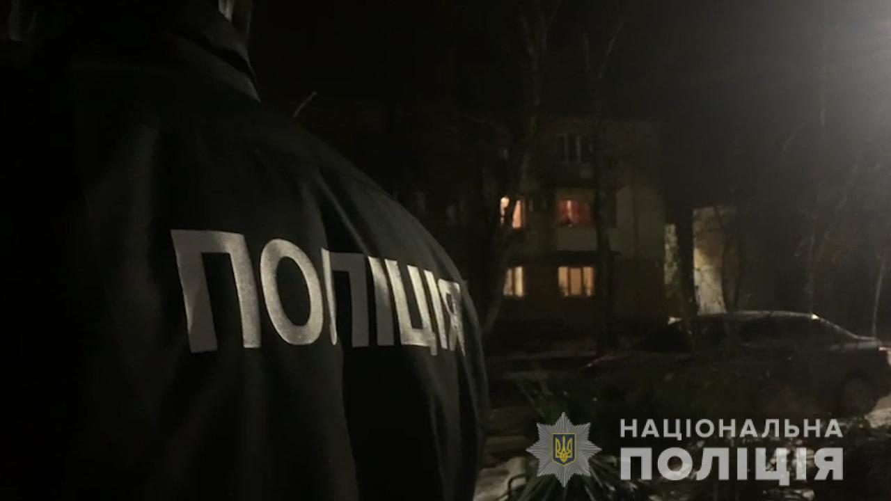 На Одещині поліцейські затримали місцевого чоловіка за насильство щодо співмешканки та працівника правоохоронного органу