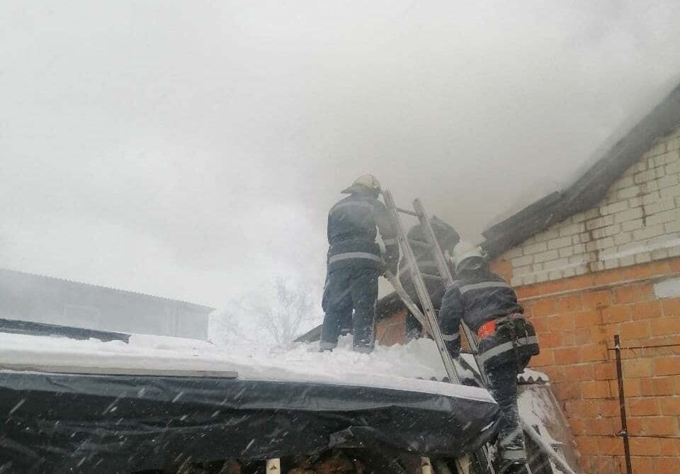 Сумська область: за минулу добу вогнеборці двічі ліквідовували загоряння житлових будинків
