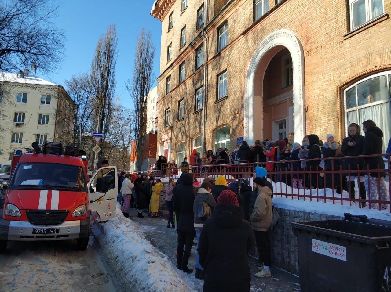 м. Київ: ліквідовано пожежу в одному із столичних гуртожитків