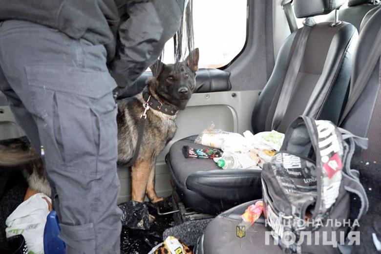 Поліцейські Києва провели успішну спецоперацію для затримання етнічного угруповання наркоторговців - Андрій Крищенко