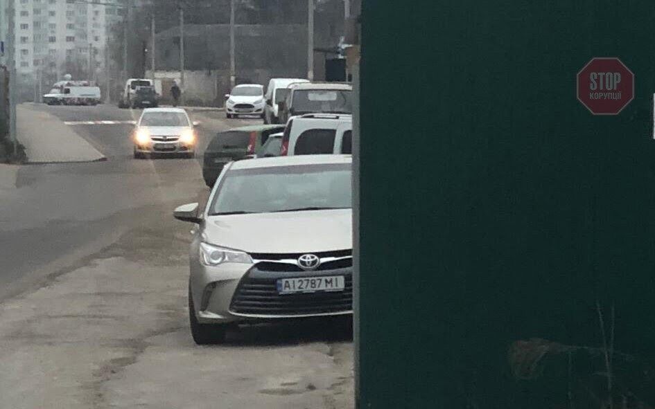  Пан Сак ''засвітився'' на незадекларованій Тойоті Фото: СтопКор