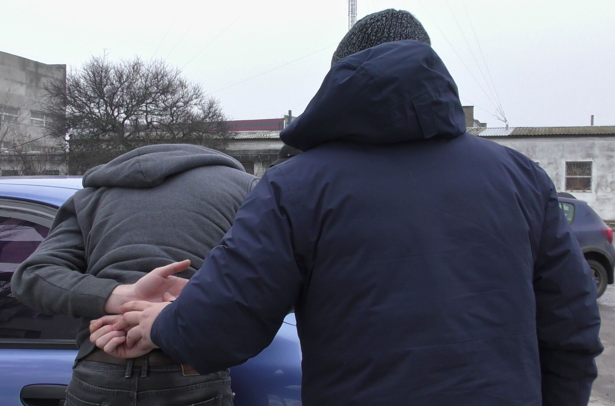 У Миколаєві оперативники затримали афериста, який працював за схемою «Ваш родич потрапив у ДТП»