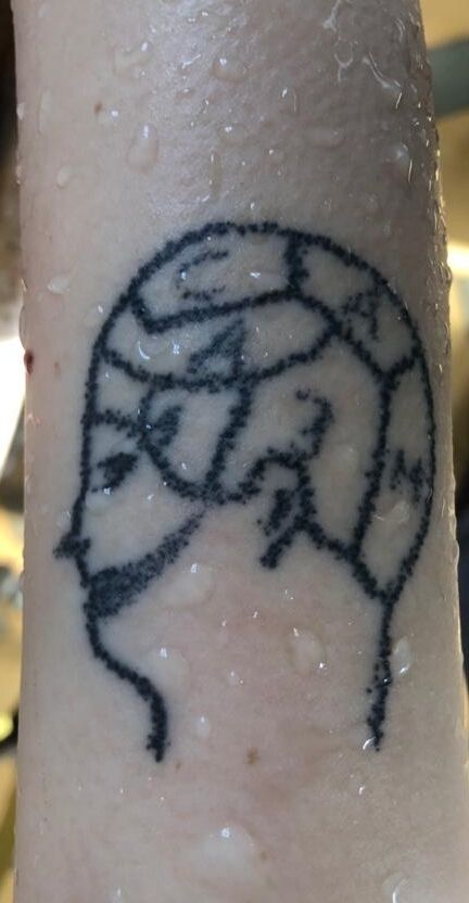 Поліцейські встановлюють особу загиблої внаслідок падіння з вікна багатоповерхівки у Львові