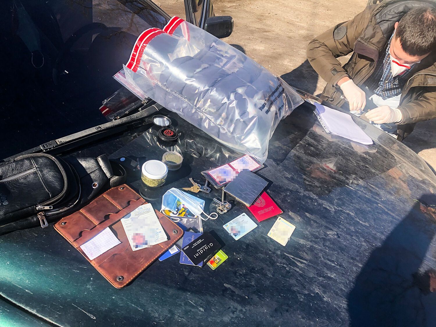 У Миколаєві поліцейські затримали двох зловмисників, які більше п’яти років перебували у розшуку