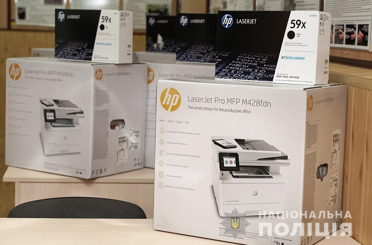 Поліція Хмельниччини отримала від Консультативної місії Євросоюзу комп’ютерну техніку для підрозділів дізнання