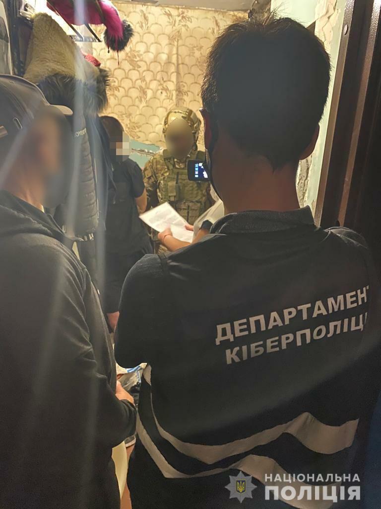 На Харківщині судитимуть членів злочинної організації за шахрайські схеми оформлення онлайн-кредитів на громадян