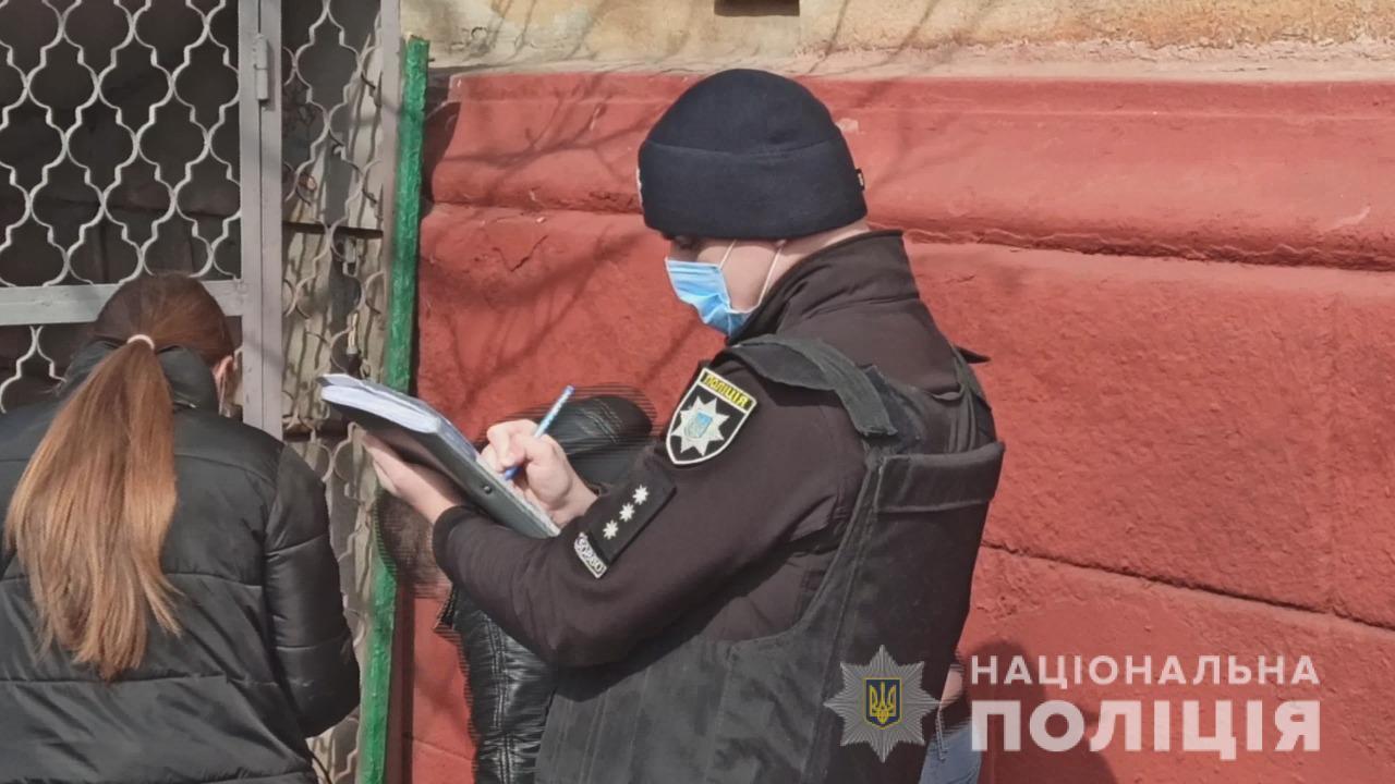 Одеські поліцейські затримали підозрюваного у вбивстві жінки, тіло якої сьогодні вранці виявили в мішку на вулиці Маріїнській