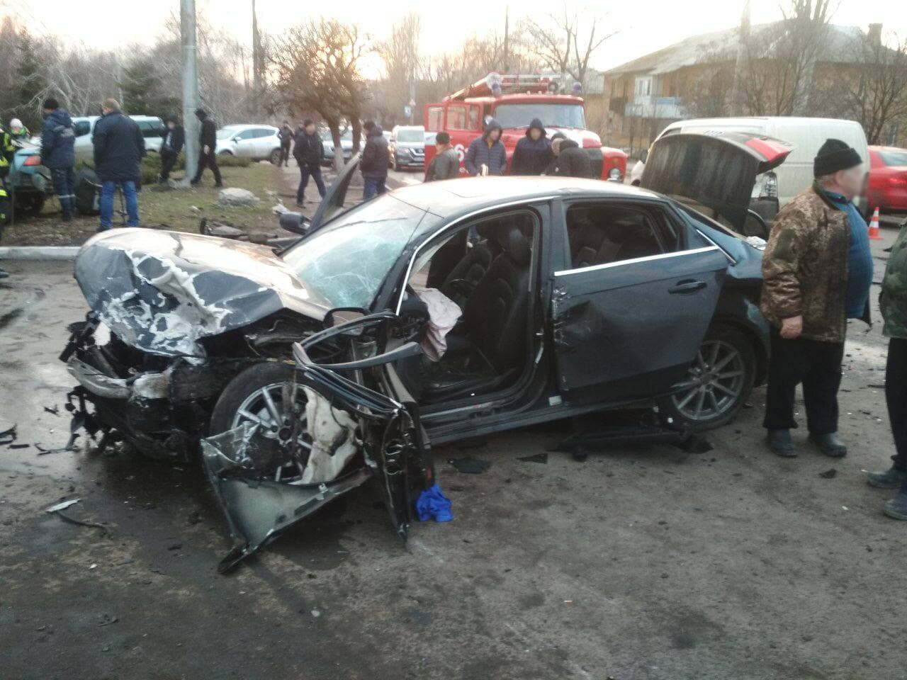 Донецька область: внаслідок ДТП 2 людини загинуло та 3 - постраждали