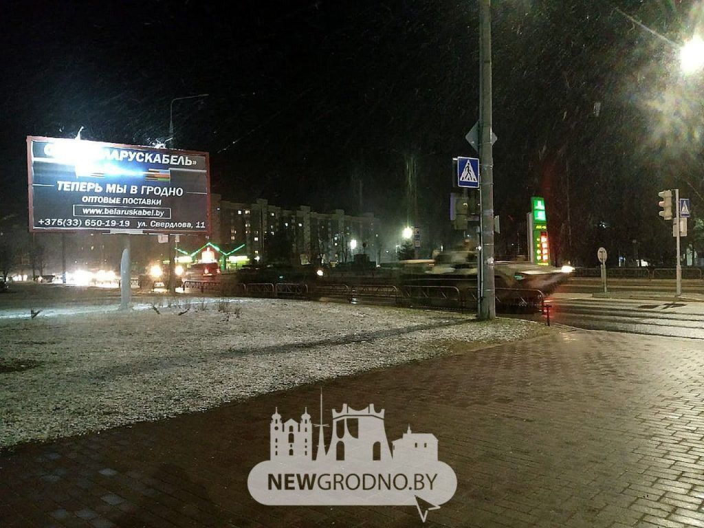 Біля кордону Білорусі з Польщею та Литвою помітили велику колону бронетехніки