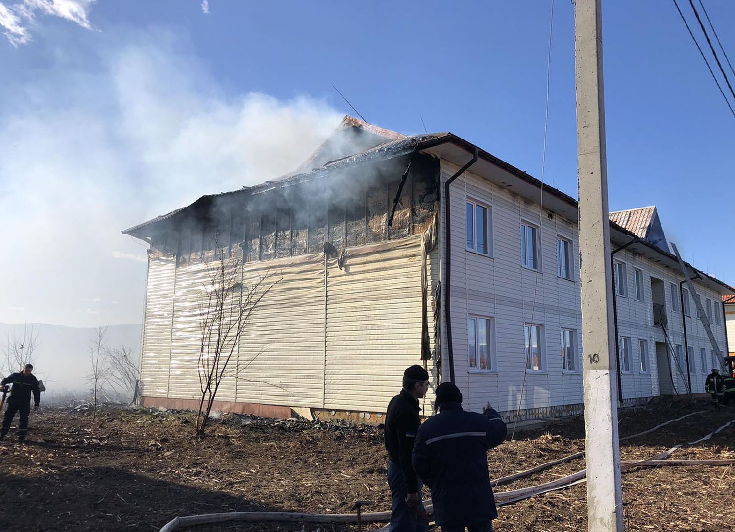 Рятувальники Закарпаття ліквідували масштабну пожежу у с. Теребля
