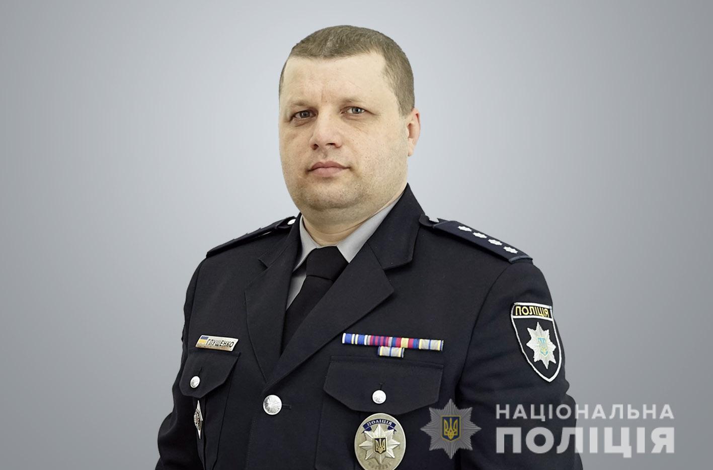 На Хмельниччині дільничний врятував двох пенсіонерів від пожежі