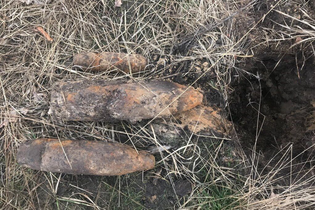 Київ: піротехніки МРЦ ШР ДСНС України знищили чотири артилерійські снаряди