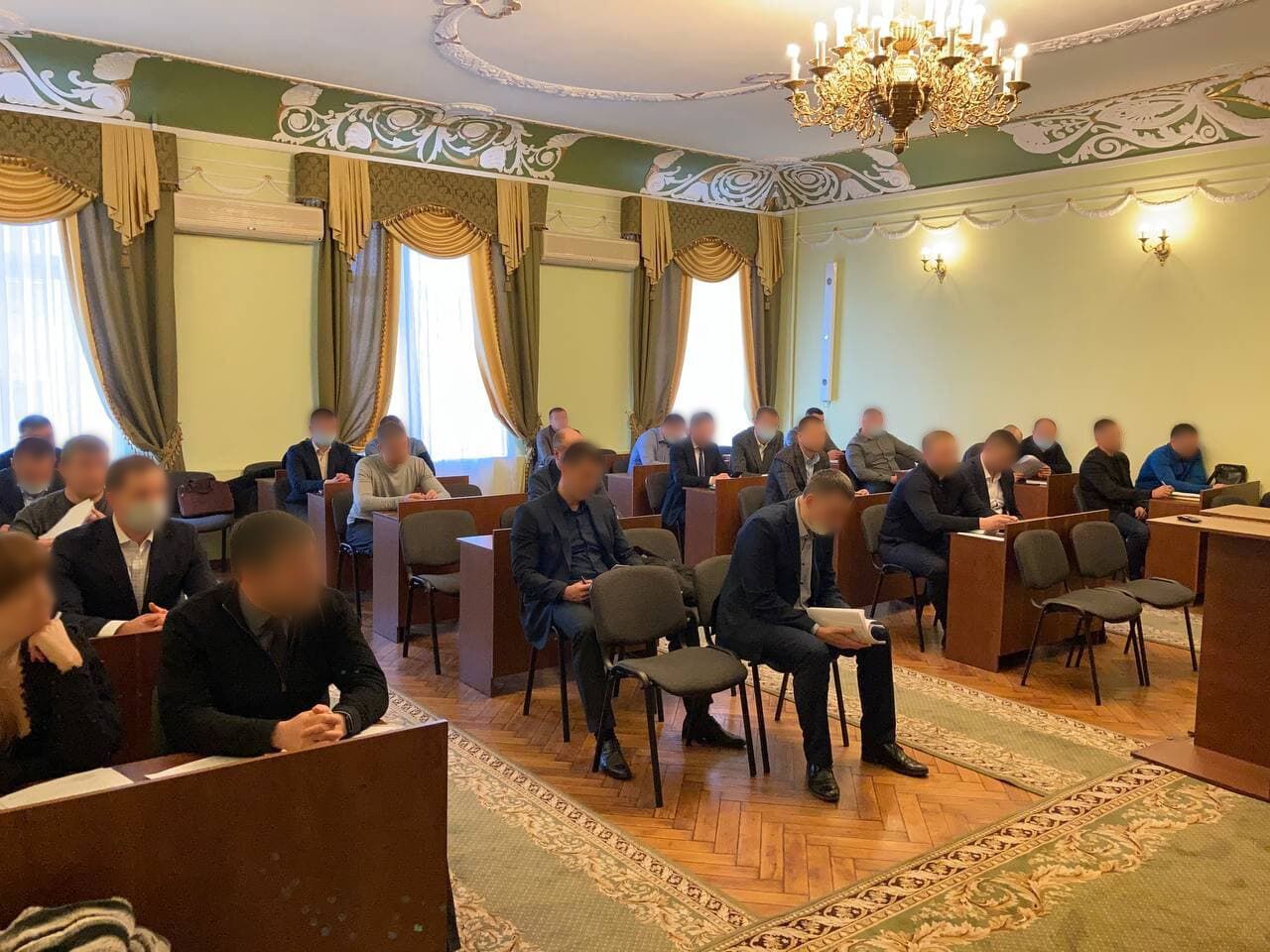 У Харківській обласній прокуратурі за участі керівного складу правоохоронних органів області проведено засідання постійно діючої міжвідомчої робочої групи у сфері протидії організованій злочинності (ФОТО)