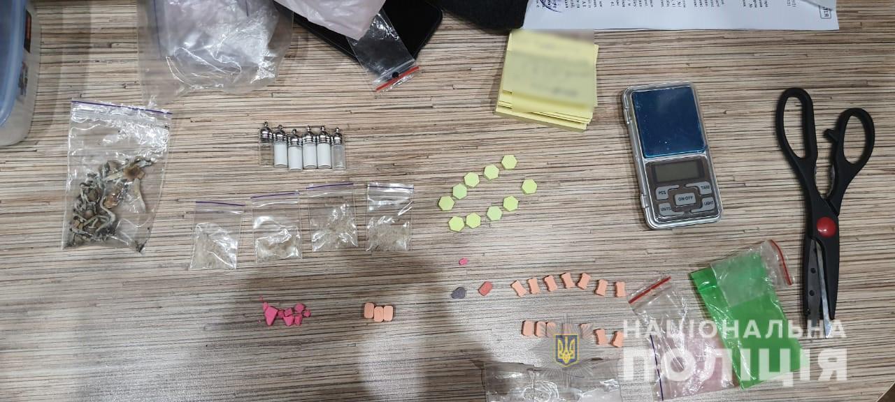 Поліцейські викрили одесита у зберіганні наркотиків з метою збуту