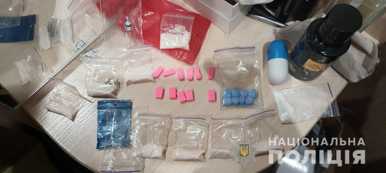 Поліцейські викрили одесита у зберіганні наркотиків з метою збуту