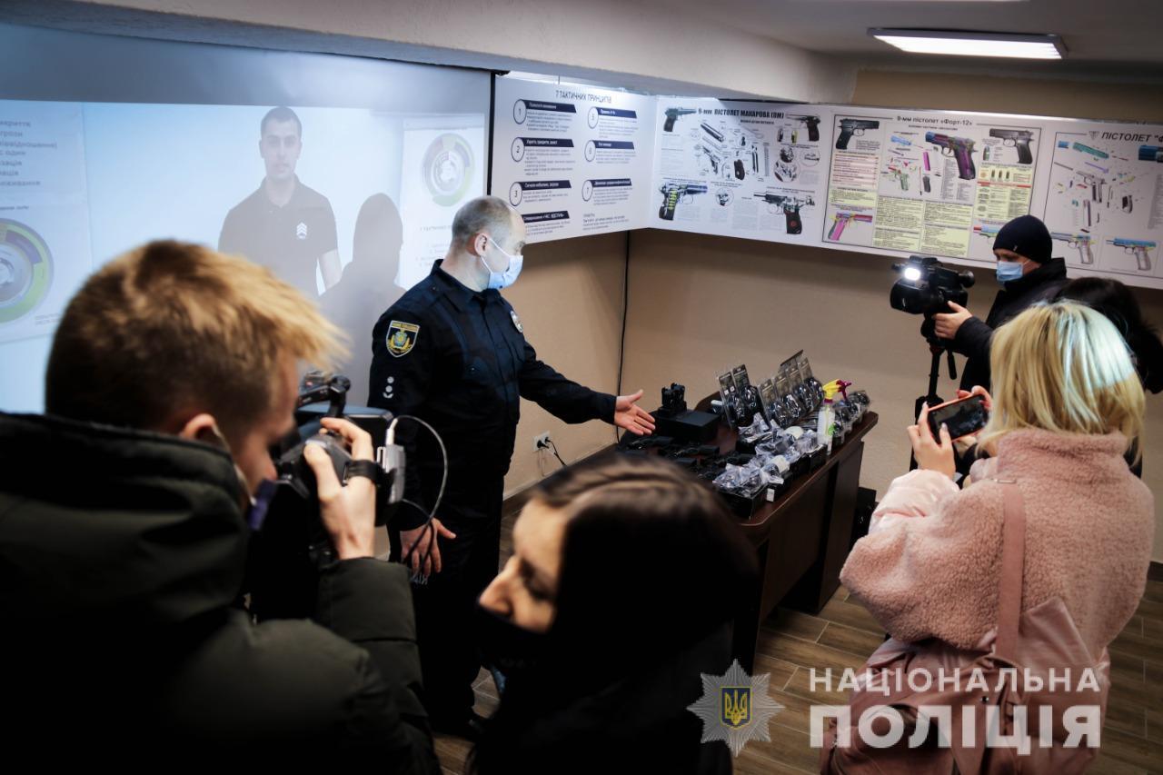 В Херсоні відкрили модернізований тренінговий центр для підготовки поліцейських