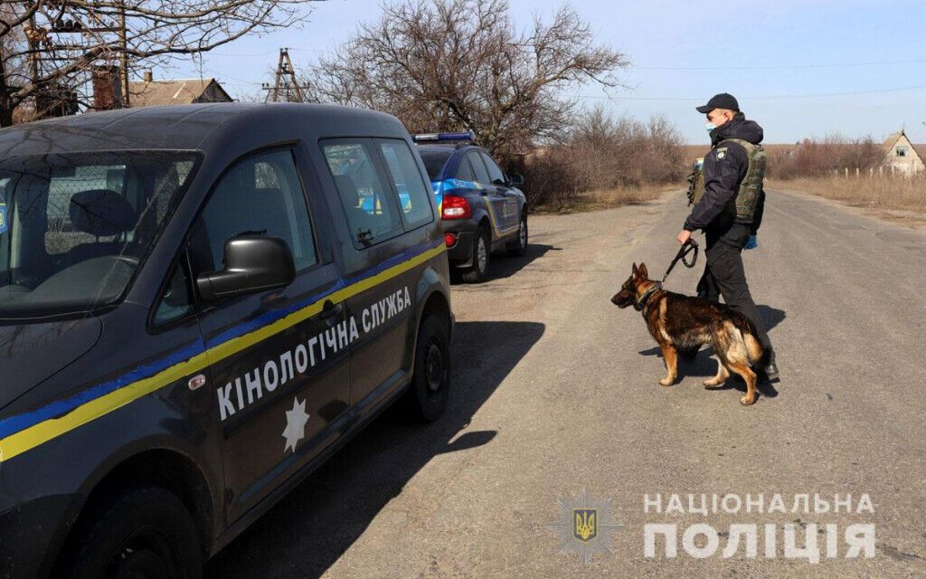На Донеччині правоохоронці зі складу ООС провели відпрацювання прифронтових населених пунктів
